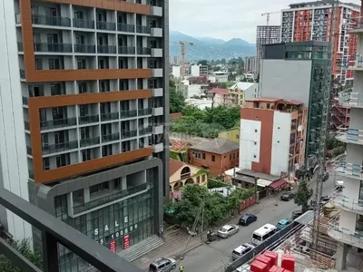 1+1 на აეროპორტის გზატ. Airport District