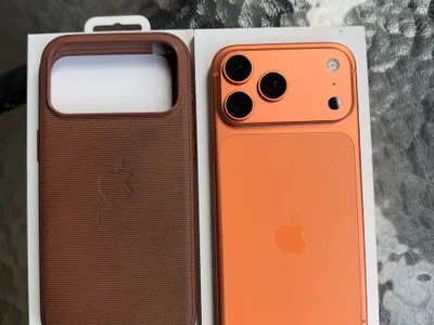 iPhone 17 Pro Max 256GB Orange eSIM и чехол