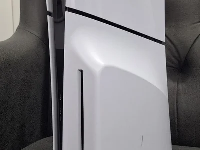 PS5 Slim с дисководом