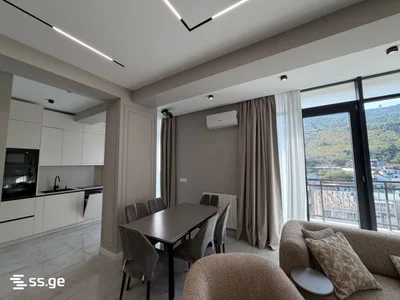 3 room Flat For Rent. Vake