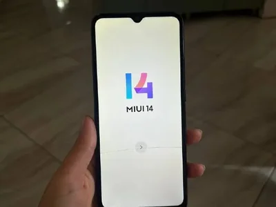 Xiaomi Redmi 10C с чехлом