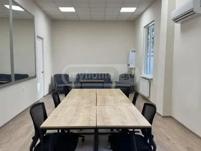 Офис в аренду в Ваке, на улице Палиашвили