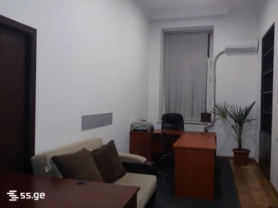 Офисное помещение 20 кв.м в Чугурети