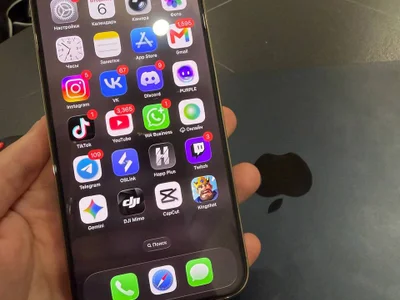 Экран iPhone Air