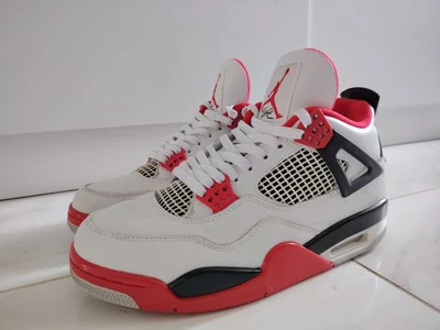Кроссовки Jordan 4 Retro