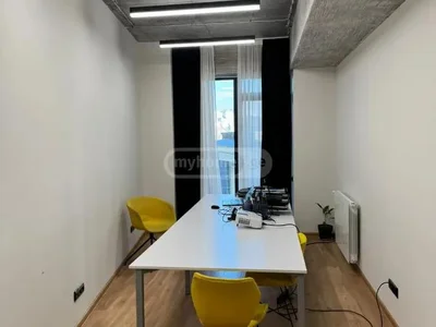 Коммерческое помещение в Ваке