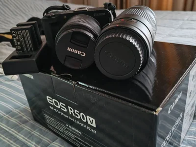 Canon R50V