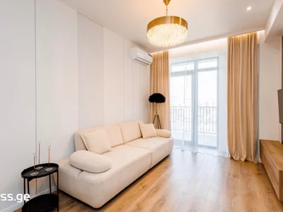 3 room Flat For Sale. Isani