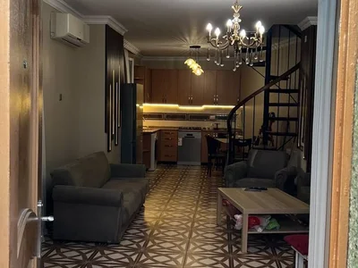 Квартира 2+1 по улице Ангиса, 2, $800