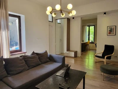 3 room Flat For Sale. Sololaki