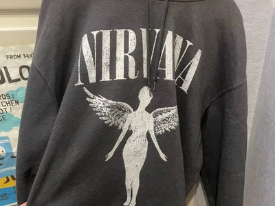 Nirvana hoodie L