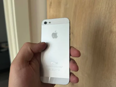 iPhone 5 16GB