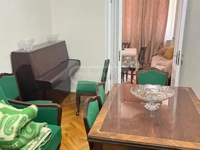 4-комнатная квартира в Тбилиси