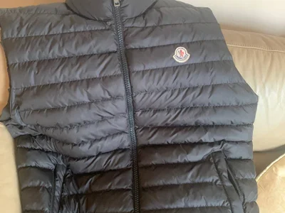 Жилет Moncler