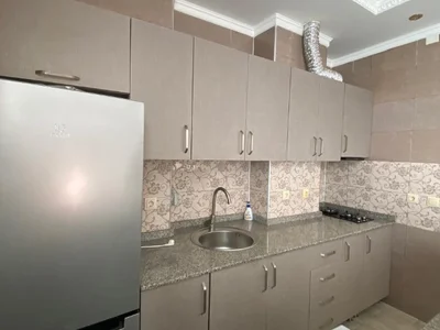 3-комнатная квартира, 60 кв.м, $600