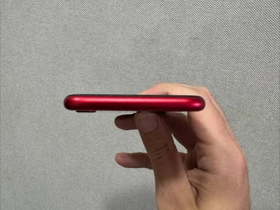 iPhone 8 Red