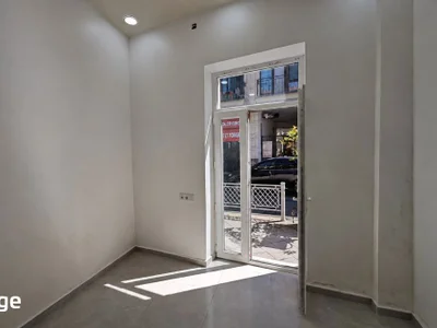Commercial space For Rent