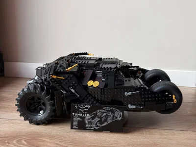 LEGO Batman Batmobile Tumbler 76240