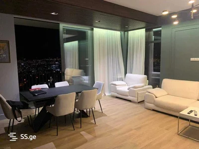 5 room Flat For Sale. Vake