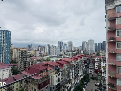 1+1 на შერიფ ხიმშიაშვილის გამზირი 20 Khimshiashvili District