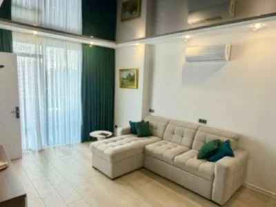3-комнатная квартира, 80 кв.м, 2 спальни, $850