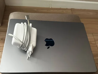 MacBook Pro 14 M1 512ГБ (дефект экрана)