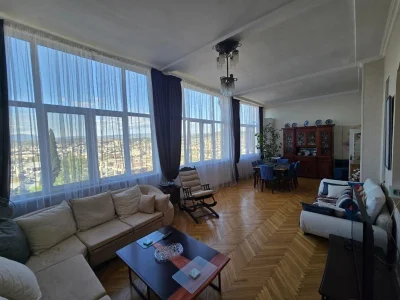 Улица Анастасии Эристави-Хоштария, 3: 3-комнатная, 160,0 м²