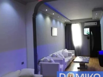 1+1 в комплексе Гумбати, 15 этаж, $500 до июля