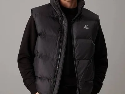 Мужская пуховая жилетка Calvin Klein Jeans S