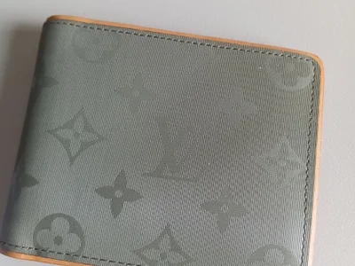 Кошелек Louis Vuitton