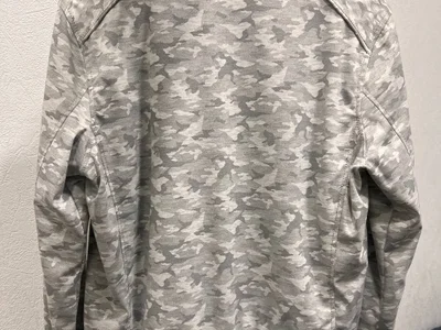 Куртка бомбер Zara , размер М , одевалась пару раз .