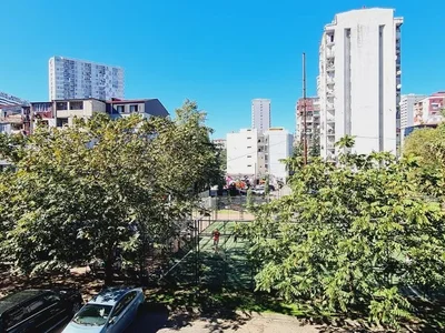 4-комнатная квартира, 130 м², $700