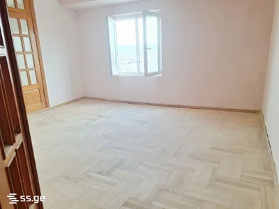 3 room Flat For Sale. Gldani