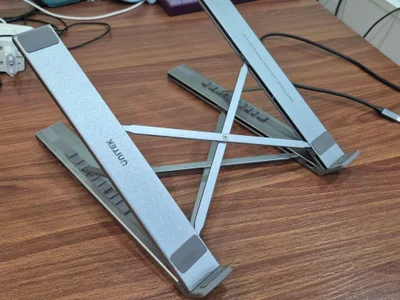 Складная алюминиевая подставка Unitek с USB-C хабом