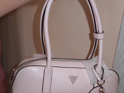 Сумка Guess