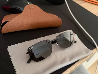 **Оригинальные солнцезащитные очки Ray-Ban!**