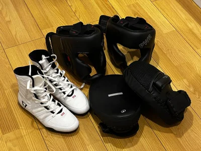 Лапы боксерские Domyos Curved Focus Mitts 500
