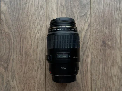 Canon EF 100mm f/2.8 USM