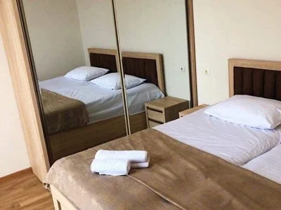 Трехкомнатная квартира сдается в аренду посуточно в районе Руставели