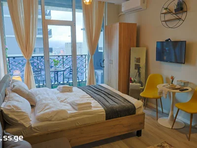 1+1 на Komuna Tower აეროპორტის გზატ. 10 Airport District