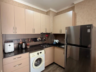 3-комнатная квартира, Абусеридзе 5Б, $600