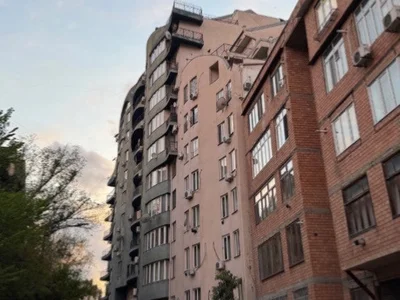 2 комнатная квартира Продаётся. Сабуртало
