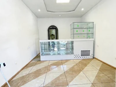 Коммерческое помещение 28 м², Сабуртало