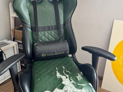 Игровое компьютерное кресло