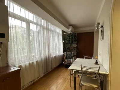 Улица Тины Иосебидзе: 3-комнатная, 65.0 м²
