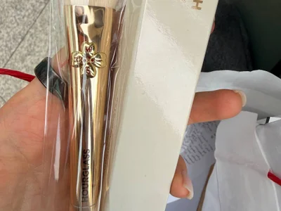 Кисть Hourglass Wish
