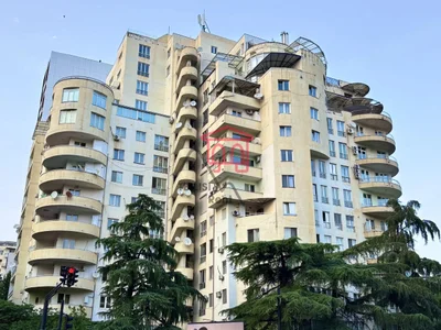 5-комнатная квартира в Ваке, 300 м², $3000