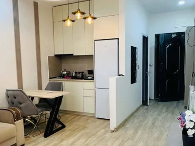 1+1 на ул. Парнаваз Мепе, 180, $600