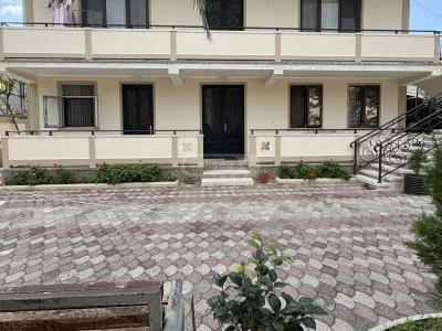 Двухкомнатный частный дом в районе Агмашенебели