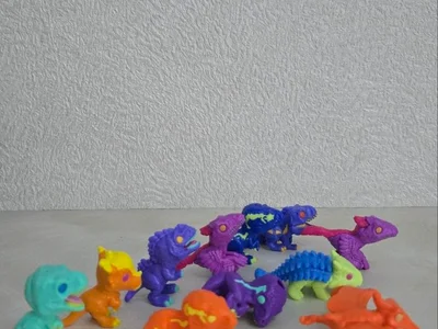 Kinder Joy Jurassic Park